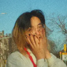 收听 LLVX、观看音乐视频、阅读小传、查看巡演日期等 ！