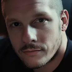 Ouve Kenny Monsters, vê vídeos de música, lê a biografia, vê as datas da digressão e muito mais!