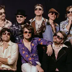 Yacht Rock Revue을(를) 듣고, 뮤직 비디오를 보고, 약력을 읽고, 투어 일정 등을 확인하세요!