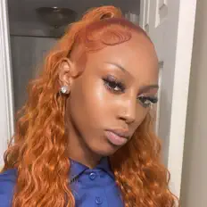 Hör dir LIL MARVI an, schau dir Musikvideos an, lies die Biografie, finde Tourdaten und mehr!