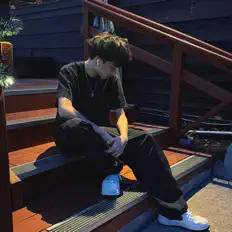 Listen to hezii, watch music videos, read bio, see tour dates & more!