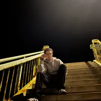 Ascolta undefined, guarda video musicali, leggi la biografia, vedi le date del tour & altro!