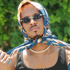 Listen to Skyl Panameraa, watch music videos, read bio, see tour dates & more!