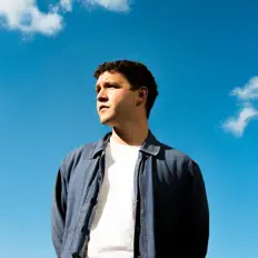 Ascolta Ourson, guarda video musicali, leggi la biografia, vedi le date del tour & altro!