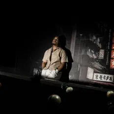 Poslechněte si interpreta LLLucid, sledujte hudební videa, přečtěte si životopis, podívejte se na data turné a další informace.