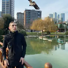 Hör dir Buğra Ünal an, schau dir Musikvideos an, lies die Biografie, finde Tourdaten und mehr!