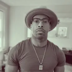 Ascolta Galen Pierre, guarda video musicali, leggi la biografia, vedi le date del tour & altro!