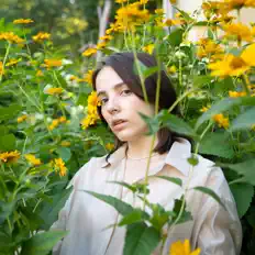 Listen to Вика Старовойтова, watch music videos, read bio, see tour dates & more!