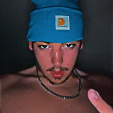 Poslechněte si interpreta Chjco, sledujte hudební videa, přečtěte si životopis, podívejte se na data turné a další informace.