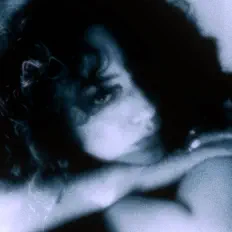 Hör dir PORTIA an, schau dir Musikvideos an, lies die Biografie, finde Tourdaten und mehr!