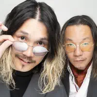 Dengarkan undefined, tonton video musik, baca bio, lihat tanggal tur & lainnya!