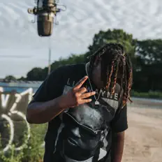 Dengarkan Luh Trench, tonton video musik, baca bio, lihat tanggal tur & lainnya!