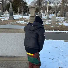 TrapLand Z सुनें, म्यूज़िक वीडियो देखें, बायो पढ़ें, दौरे की तारीखें और बहुत कुछ देखें!