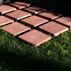 Ascolta EMBRR, guarda video musicali, leggi la biografia, vedi le date del tour & altro!