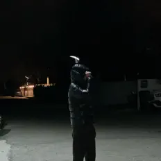 收听 Mefiu、观看音乐视频、阅读小传、查看巡演日期等 ！