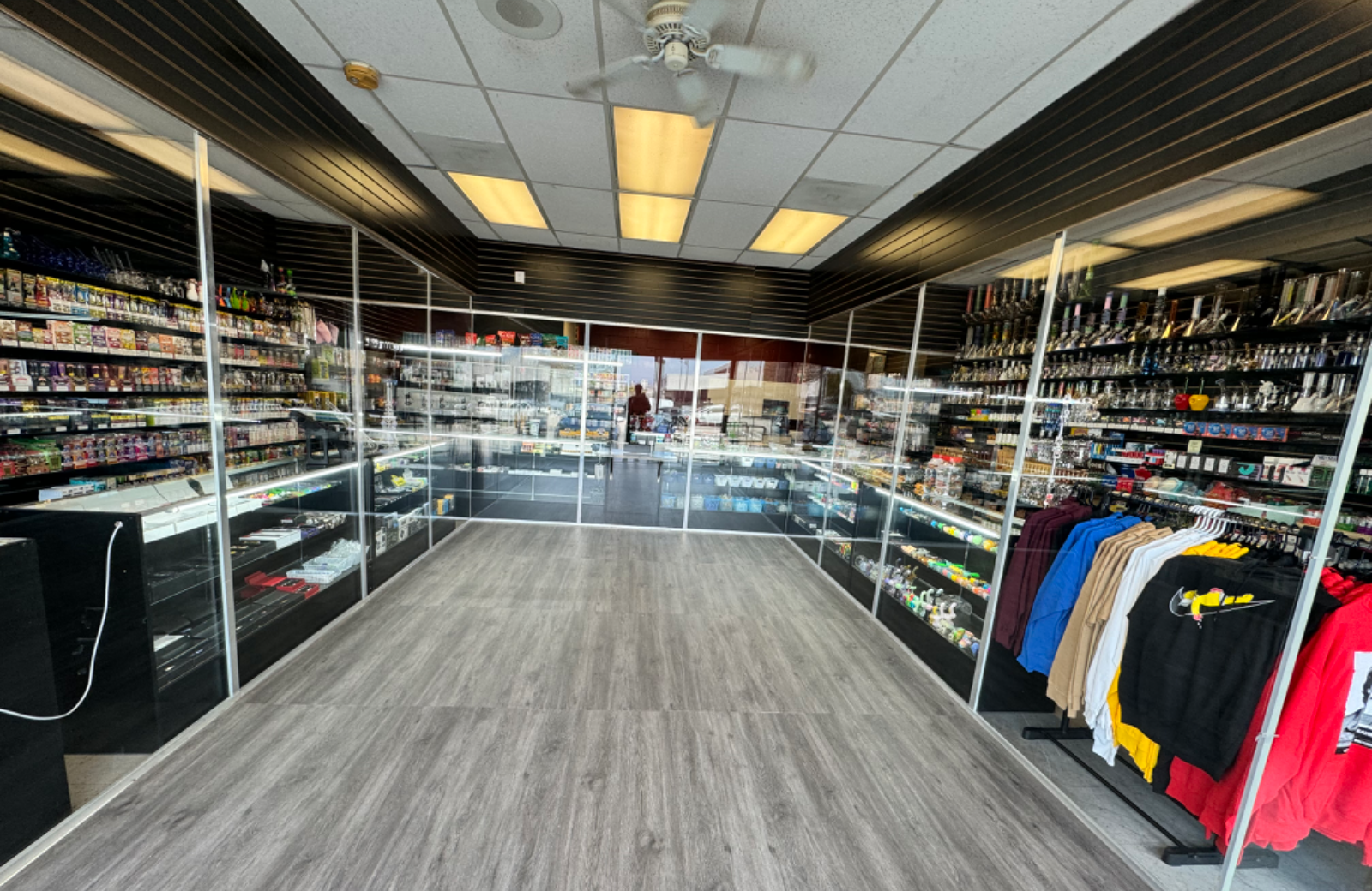 Dr Smoke in Los Angeles, CA United States