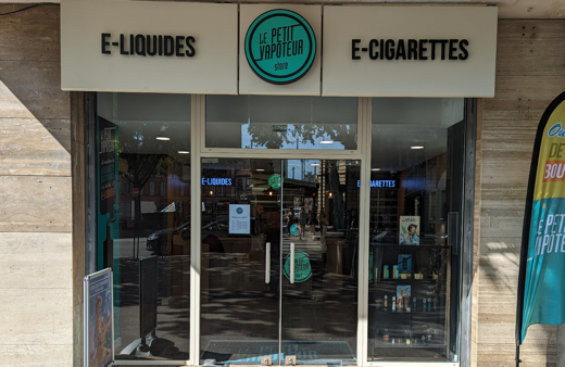 Le Petit Vapoteur in Toulouse, France