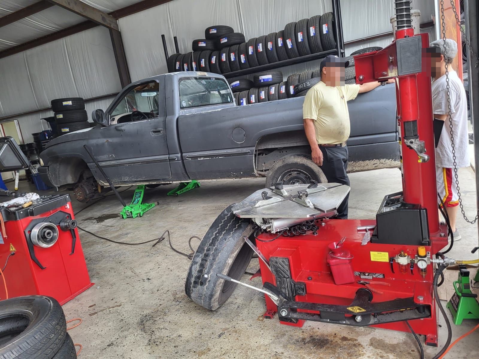 Brothers Medina Tire Shop