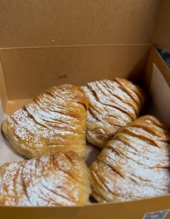 Eagle Rock Italian Bakery & Deli