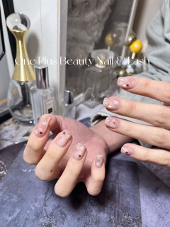 One Plus Beauty Nail & Lash image 3