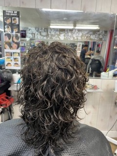 Clipper 1 Barber & Beauty Shop