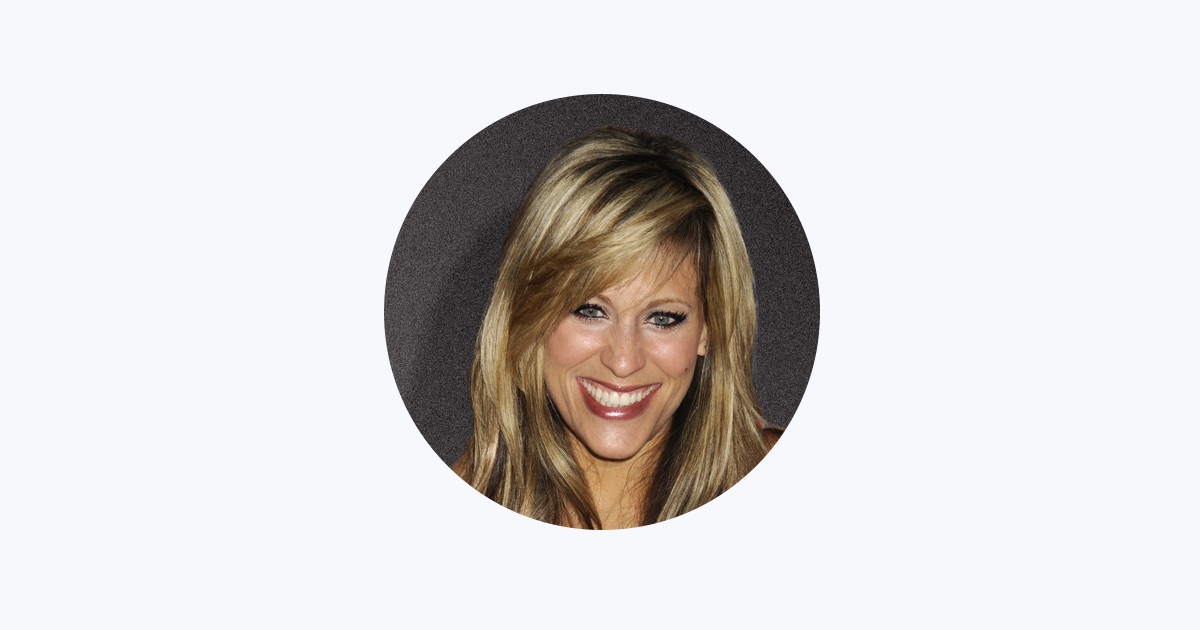 Lilian Garcia - Music and Podcasts - Apple Snapshot