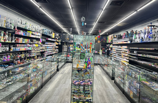 Mr. Smoke Shop in Fort Lauderdale, FL United States