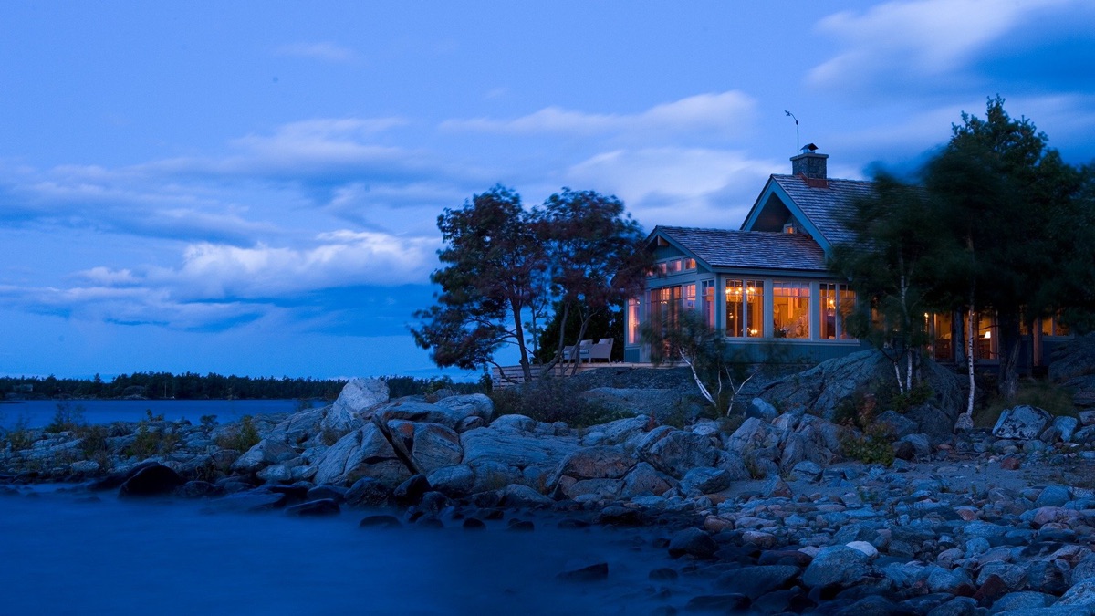 Sarah's Summer House - Apple TV