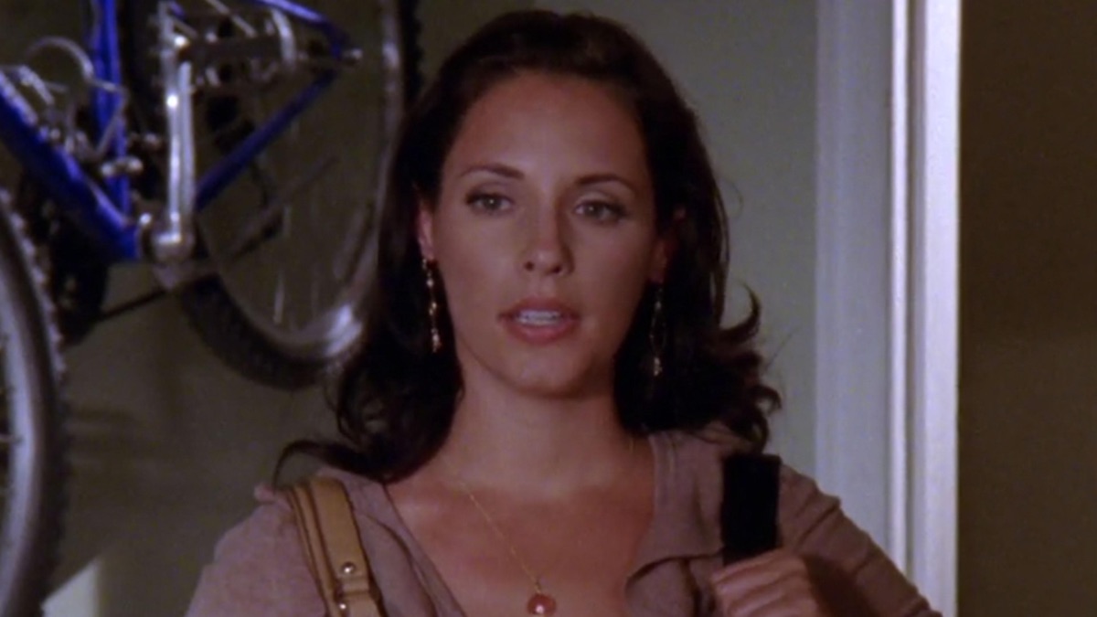 430 AM One Tree Hill (Season 7, Episode 1) Apple