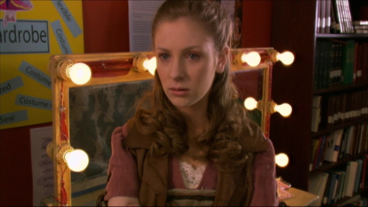 Play It Again, Sadie Naturally, Sadie (Season 2, Episode 16) Apple