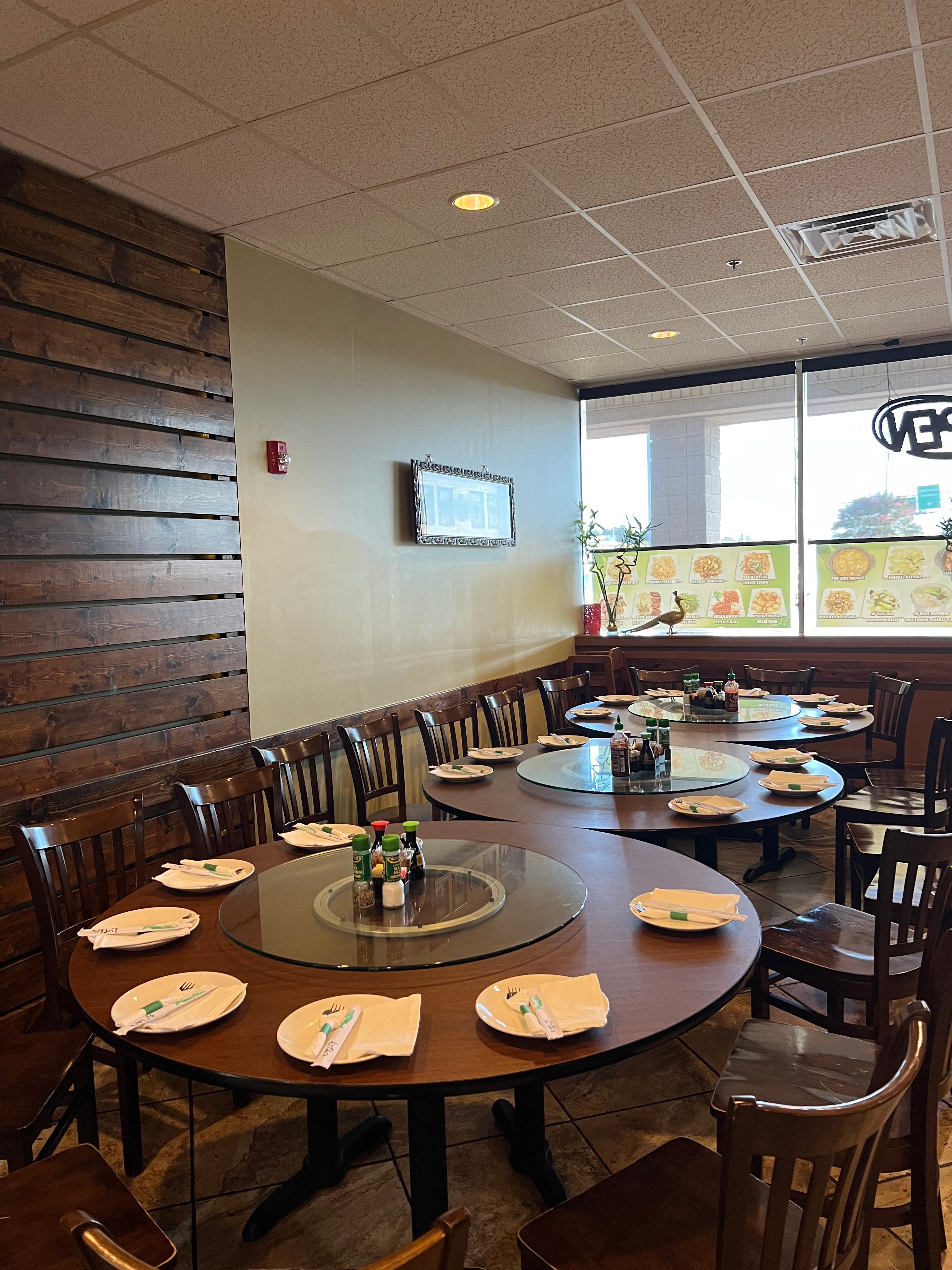 Mr. Chen's Asian Restaurant 