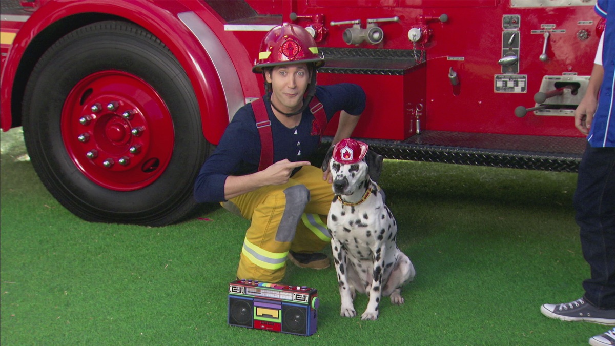 Fire Dogs - Mutt & Stuff (Season 1, Episode 38) - Apple TV