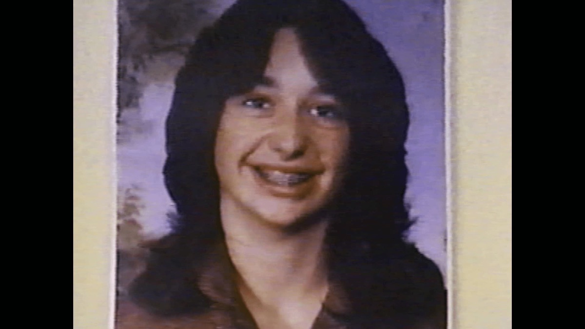 Clan Connected Killers Catching Killers (Series 1, Episode 2) Apple