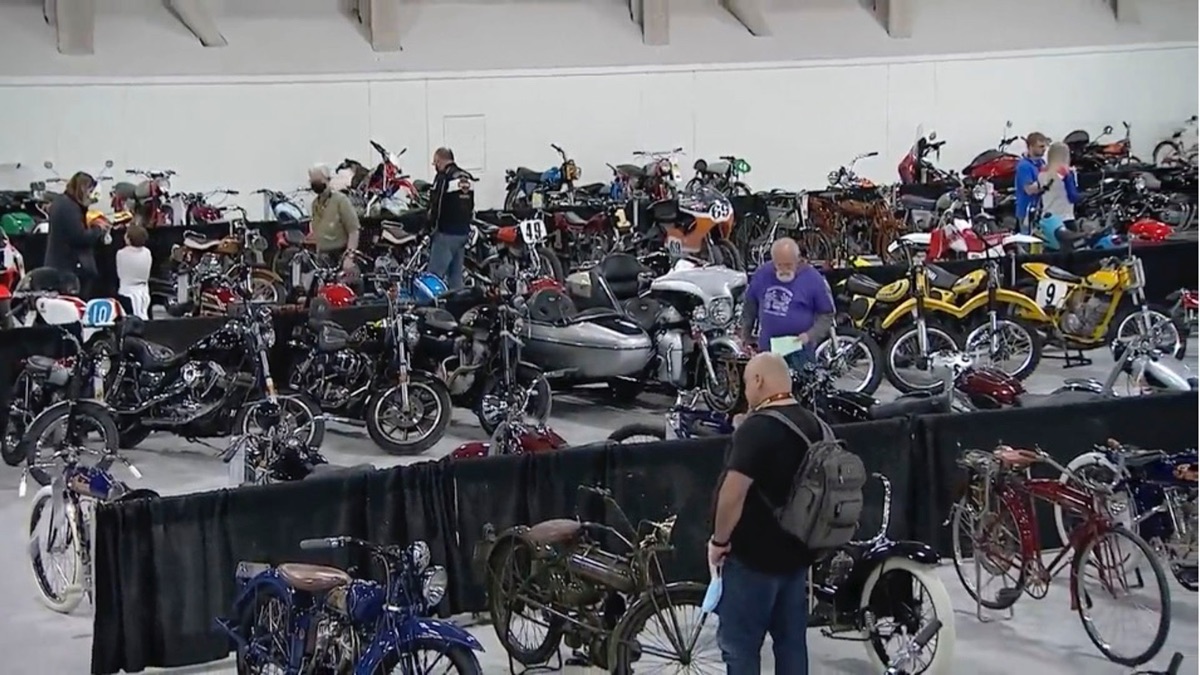 Replay 1/28/22 Mecum Auctions Las Vegas Full Livestream Broadcast