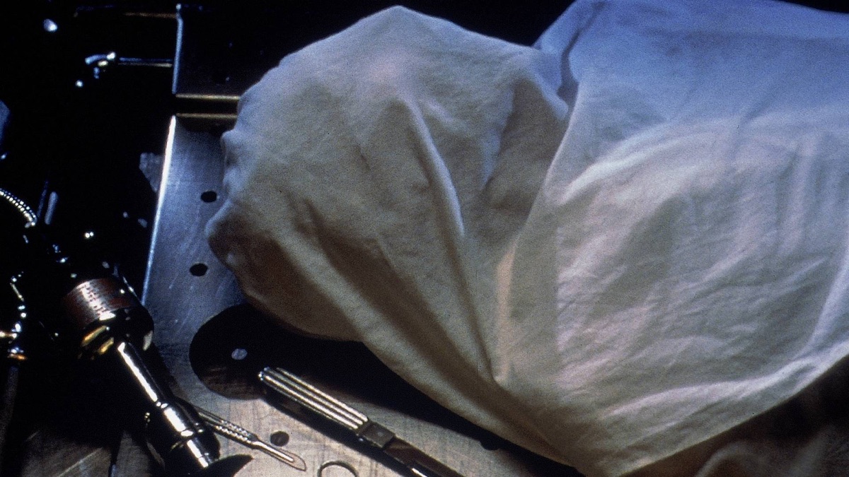 Autopsy 5: Dead Men Do Tell Tales - Apple TV