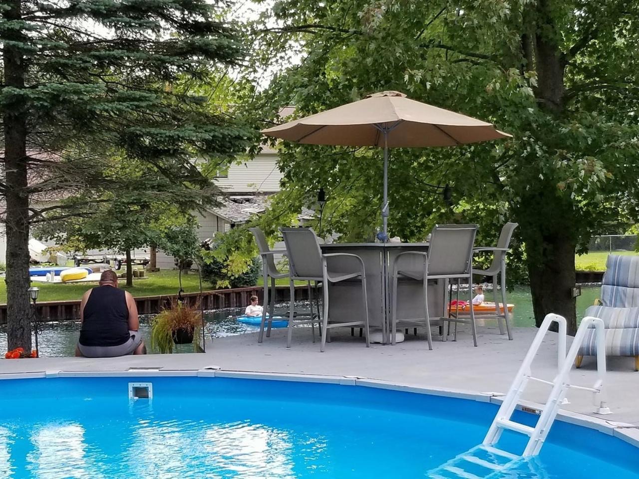 Harsens Island Getaway Resort