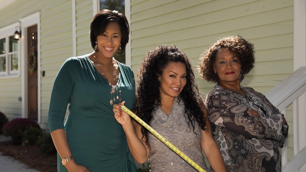Mother-Daughter Flip - Flipping Virgins (Season 2, Episode 6) - Apple TV