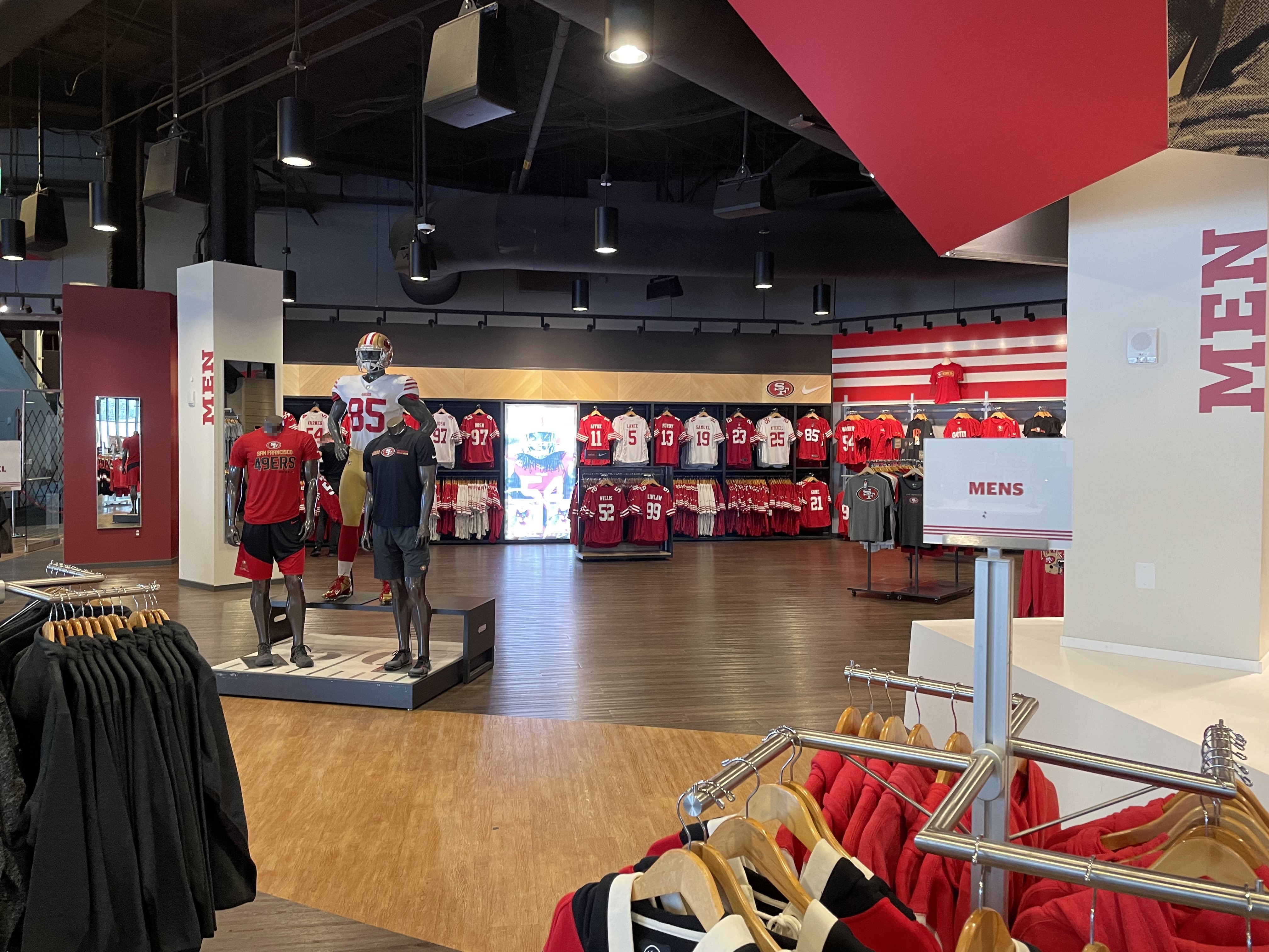 49ERS TEAM STORE PRESENTED BY VISA - 85 Photos & 65 Reviews - 4900