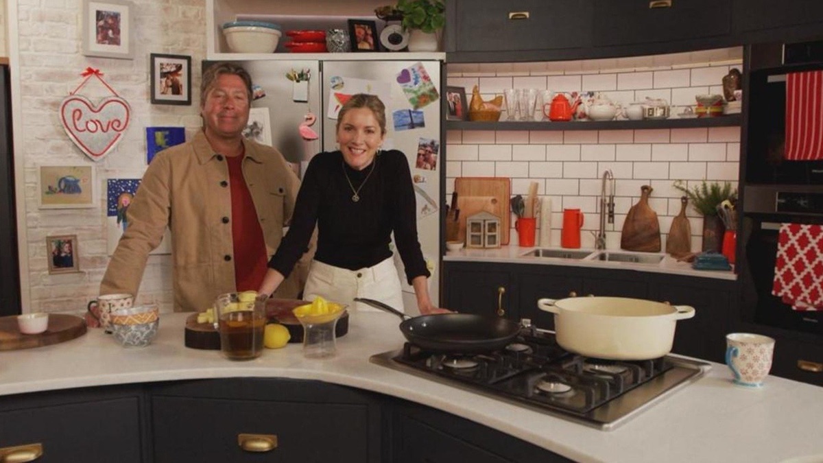 John & Lisa's Weekend Kitchen John & Lisa's Weekend Kitchen (Season 5