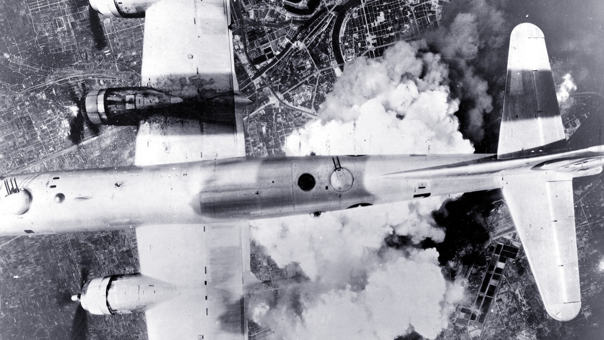 The Bombs – Secret Weapons of World War II (Season 1, Episode 5 ...