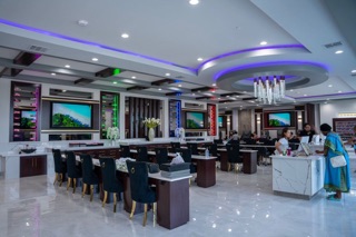 Lemon Drop Nail Bar Photos