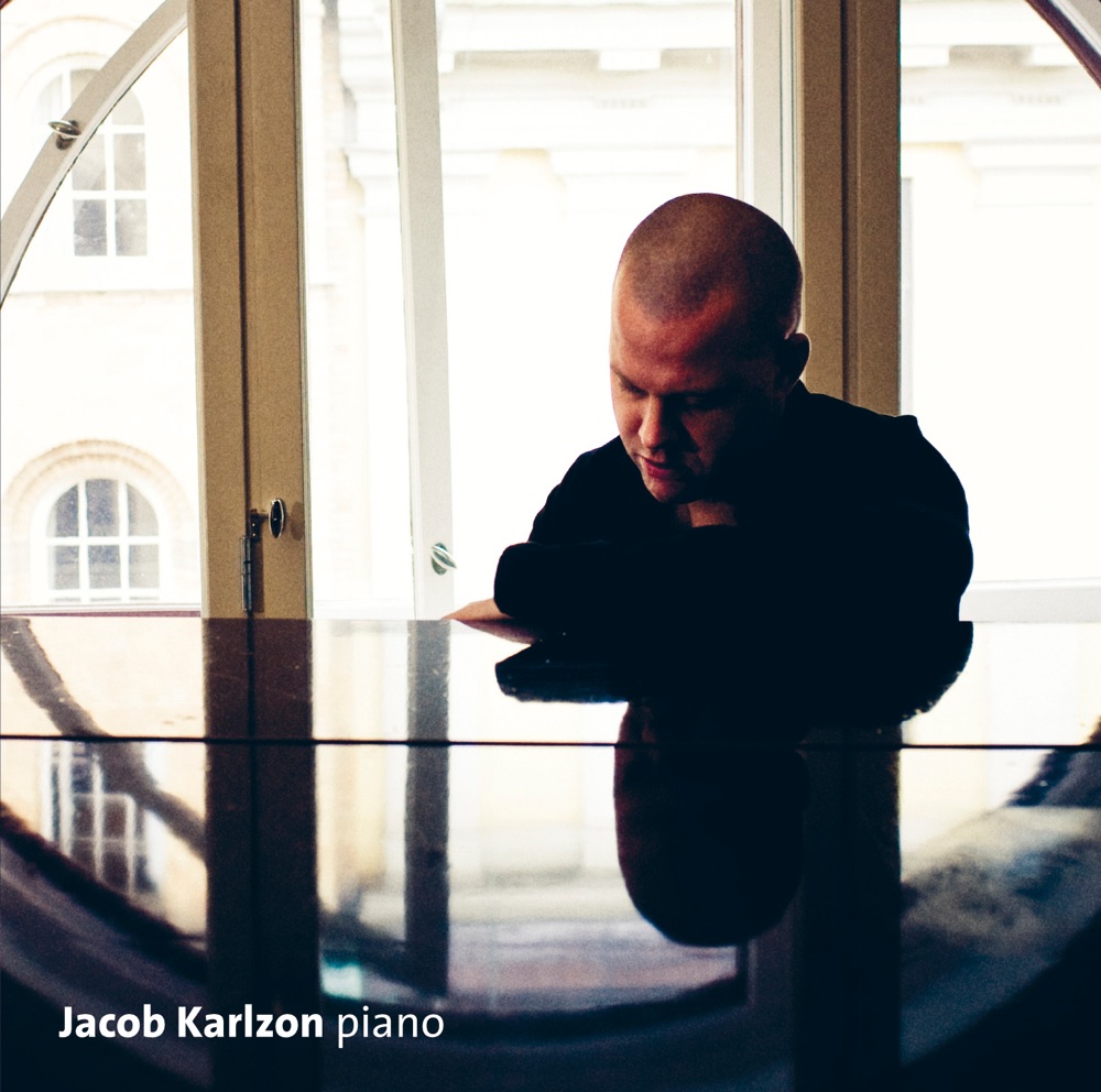 Обложка альбома «Karlzon, J.: Piano Improvisations inspired by Maurice Ravel» — Jacob Karlzon