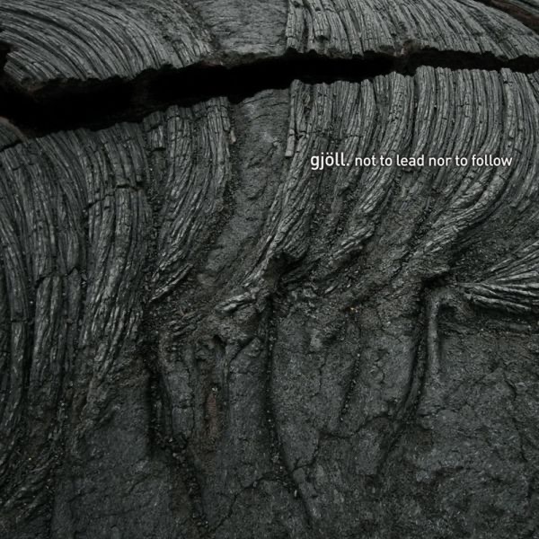 Not to Lead Nor to Follow