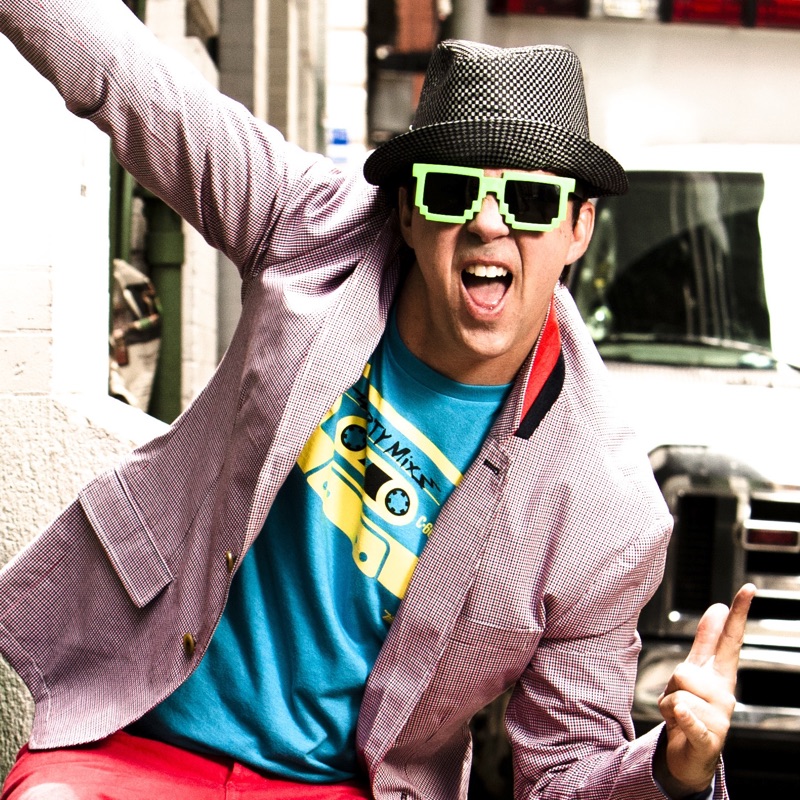 (I'm Gonna) Party Like a Rockstar-thumbnail