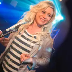 Listen to Lou Fellingham, watch music videos, read bio, see tour dates & more!