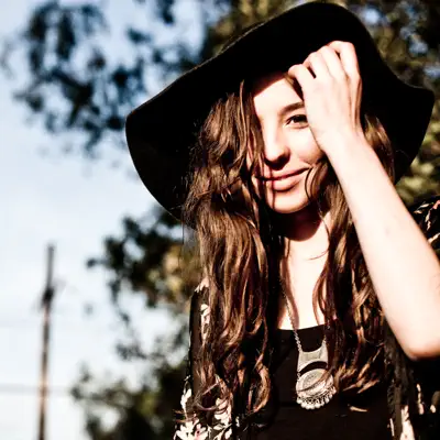 Listen to Linnea Dale, watch music videos, read bio, see tour dates & more!