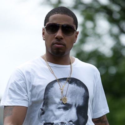 Listen to Sterling Simms, watch music videos, read bio, see tour dates & more!