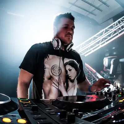 Listen to Jaydan, watch music videos, read bio, see tour dates & more!