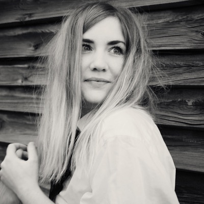 Listen to Juli Holz, watch music videos, read bio, see tour dates & more!