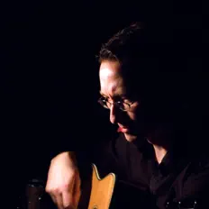 Chris Schlarb सुनें, म्यूज़िक वीडियो देखें, बायो पढ़ें, दौरे की तारीखें और बहुत कुछ देखें!